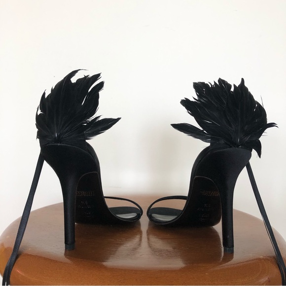 BCBGMAXAZRIA Size 6.5 Black Feather Ankle Tie Strappy Heels (Great condition) - Picture 7 of 12